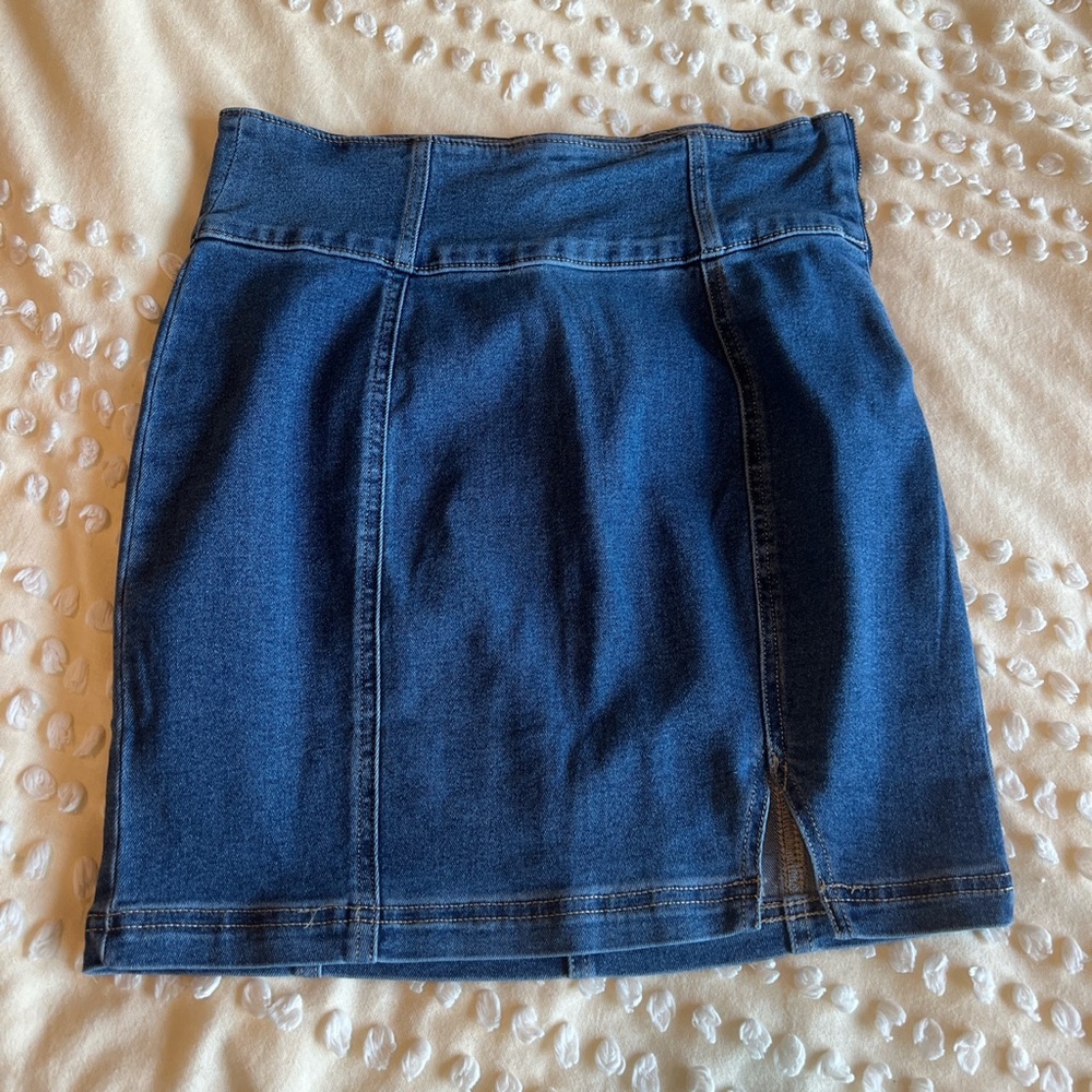 Jean mini skirt